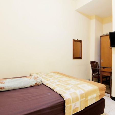 Готель Jj House Gejayan Kejayan Екстер'єр фото