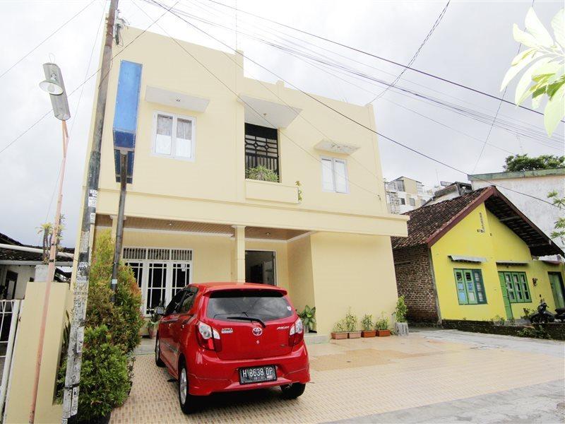 Готель Jj House Gejayan Kejayan Екстер'єр фото