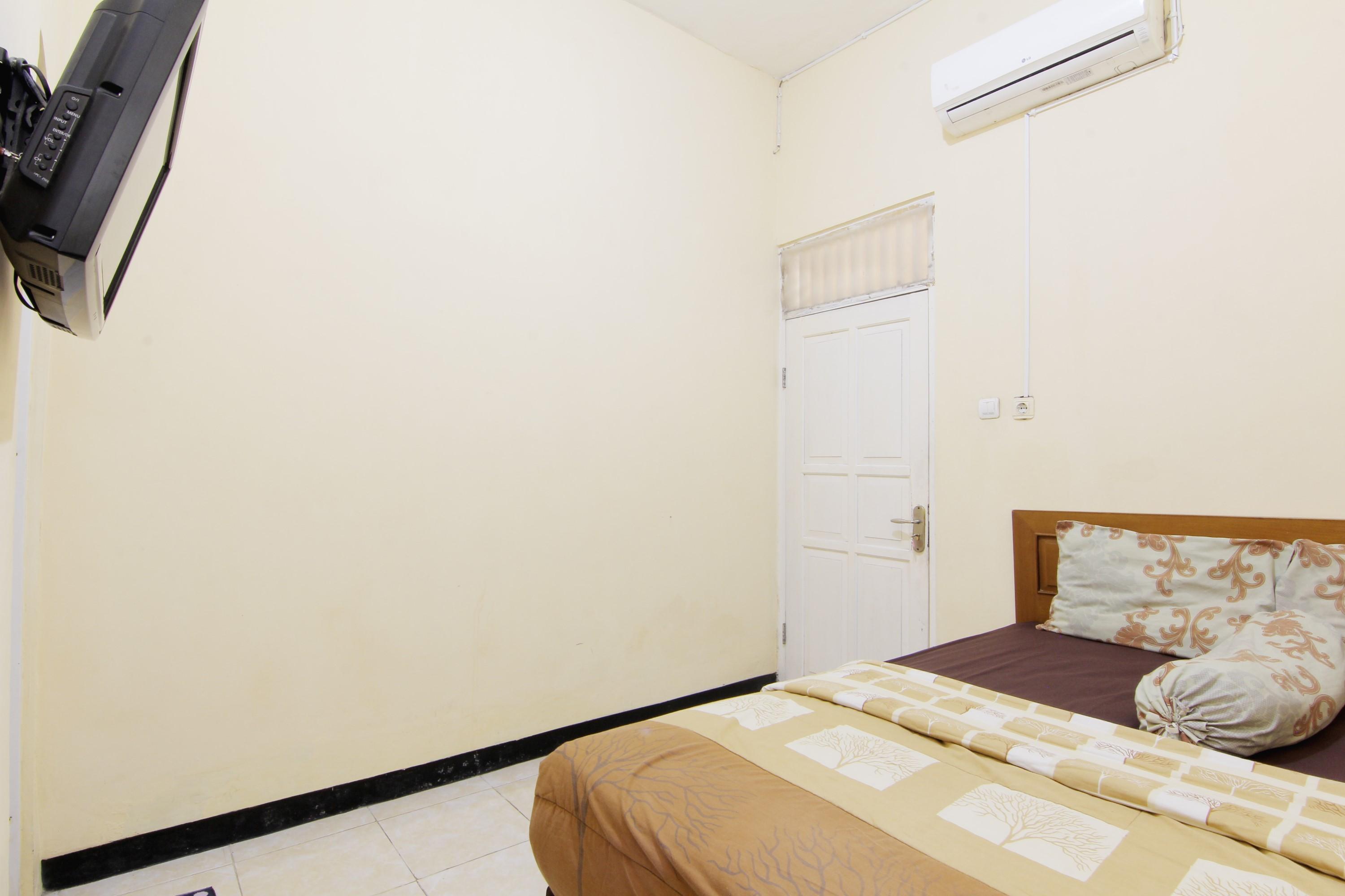 Готель Jj House Gejayan Kejayan Екстер'єр фото